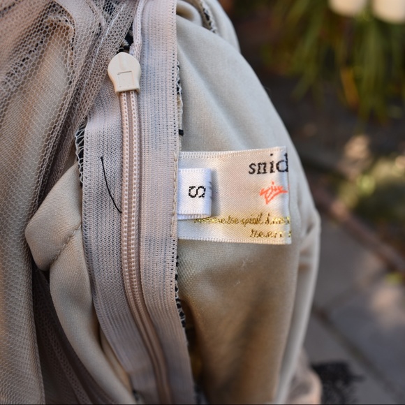 VINTAGE SNIDEL BODYCON JAPANESE LACE OVER NUDE SZ SM DRESS - Picture 8 of 8